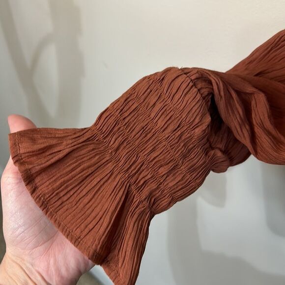 &MERCI Ruffle and Smock Design Shirt size Small - Picture 3 of 7